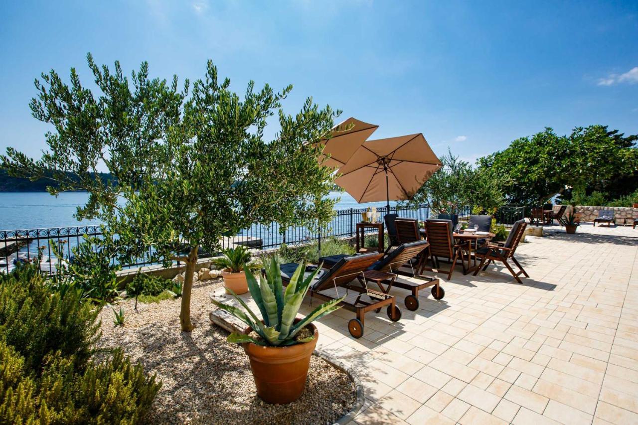 Villa Riva Barbat na Rabu Exterior photo